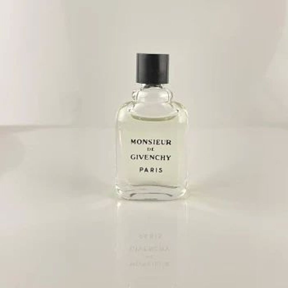 Miniatures pleines sans boite Givenchy 