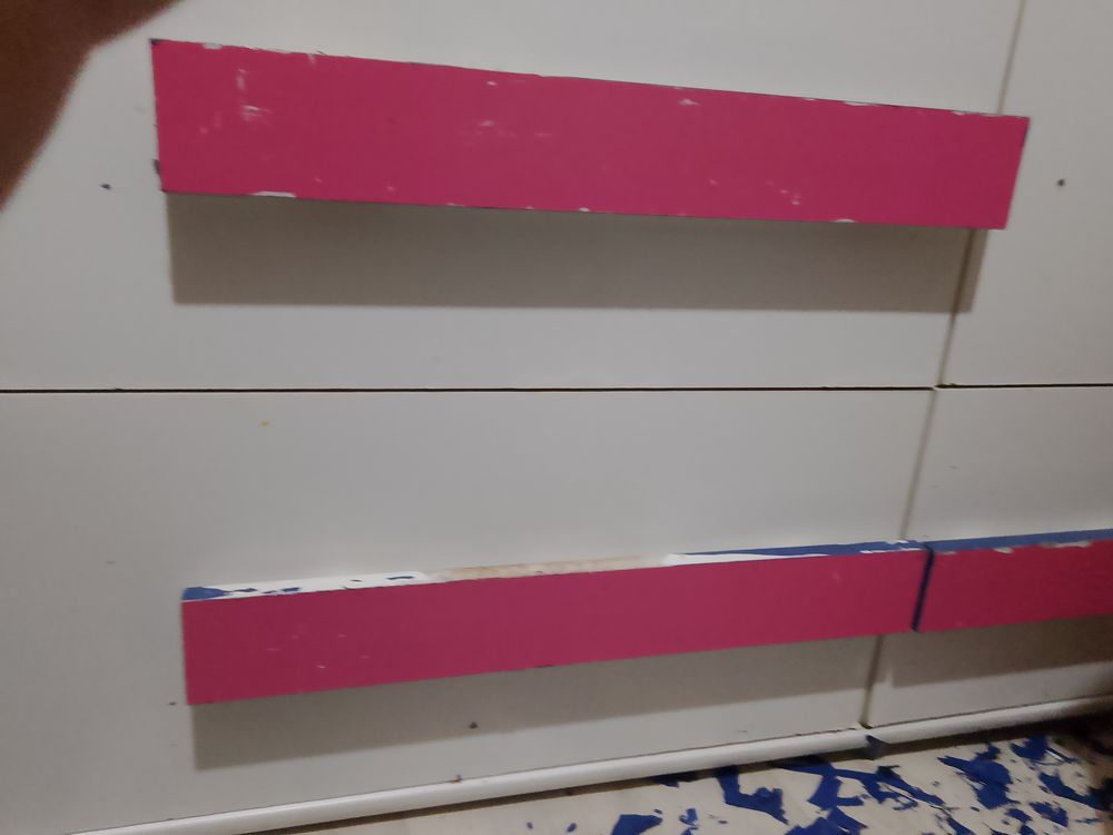 ARMOIRE ET SA COMMODE Meubles