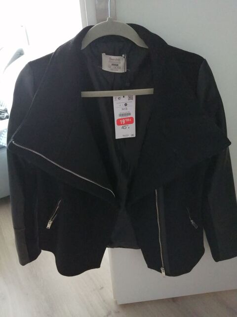 BLOUSON BERSHKA FEMME 10 Reims (51)
