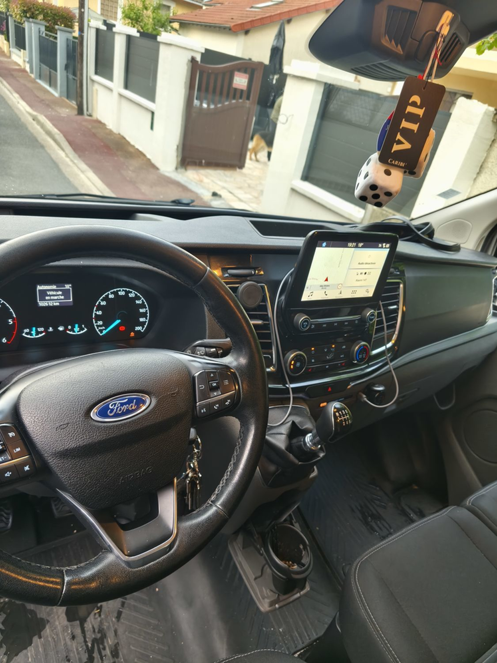 Transit Custom TRANSIT CUSTOM CA 300 L2H1 2.0 ECOBLUE 136 CH LIMITED 2019 occasion 75017 Paris