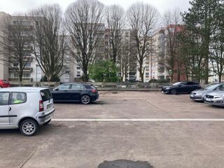  Parking / Garage  louer 15 m Brest