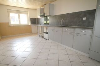  Maison � vendre 9 pi�ces 319 m�