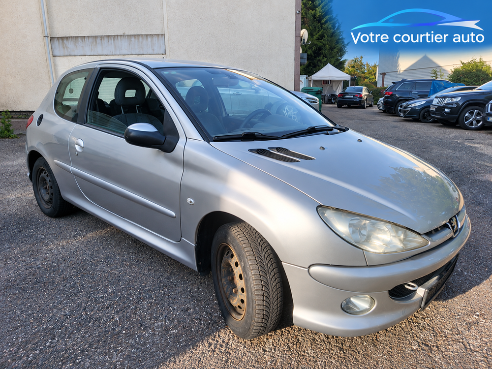 206 1.4e 75ch Urban (5 CV) 2005 occasion 54170 Allain