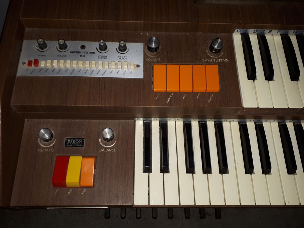 ORGUE 2 claviers Marque BALEANI Instruments de musique