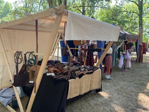 Stand Medieval March� Foire 450 La Planche (44)