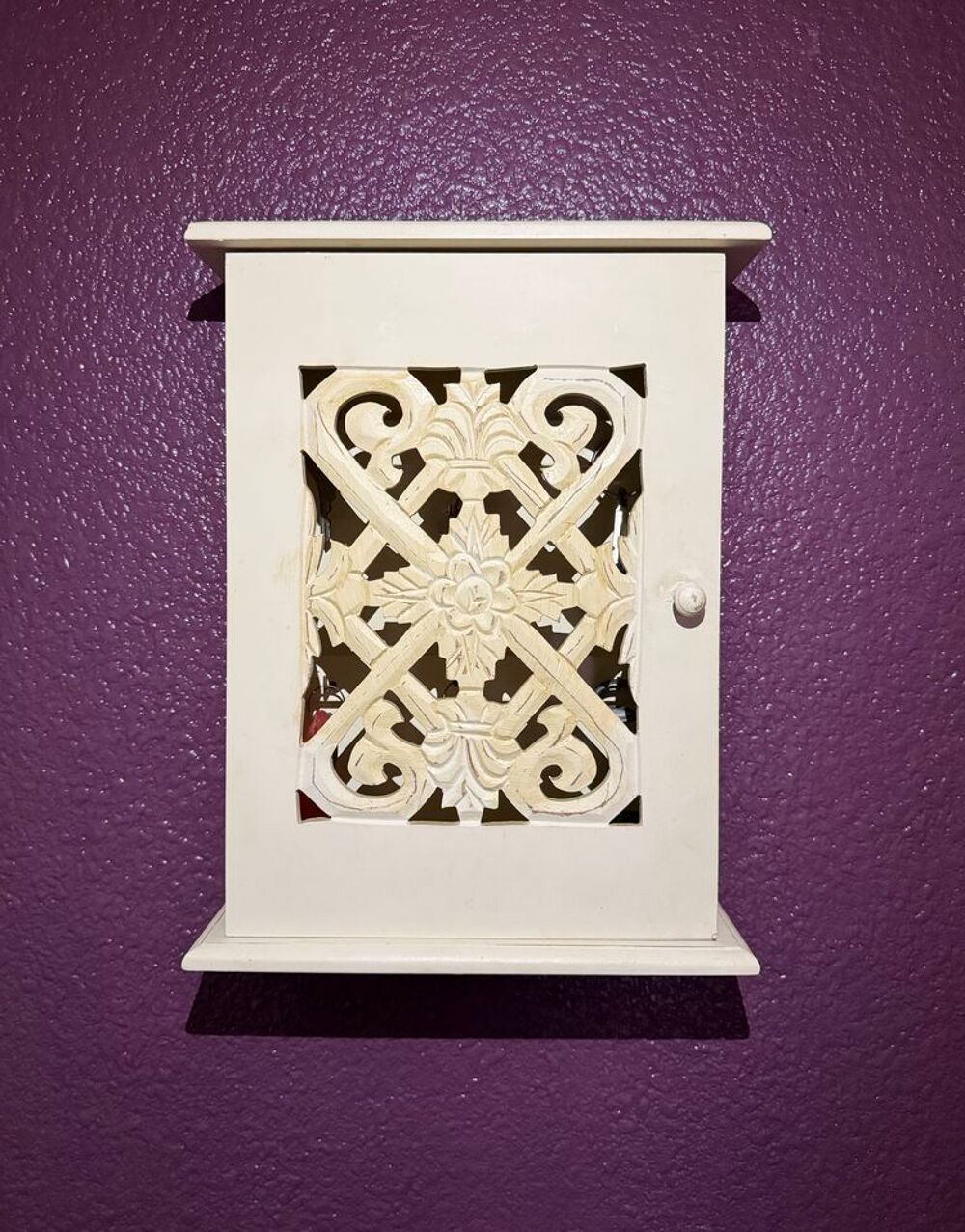 Bo&icirc;te ou armoire &agrave; cl&eacute;s en bois de style colonial ;&Eacute;tat neuf Décoration
