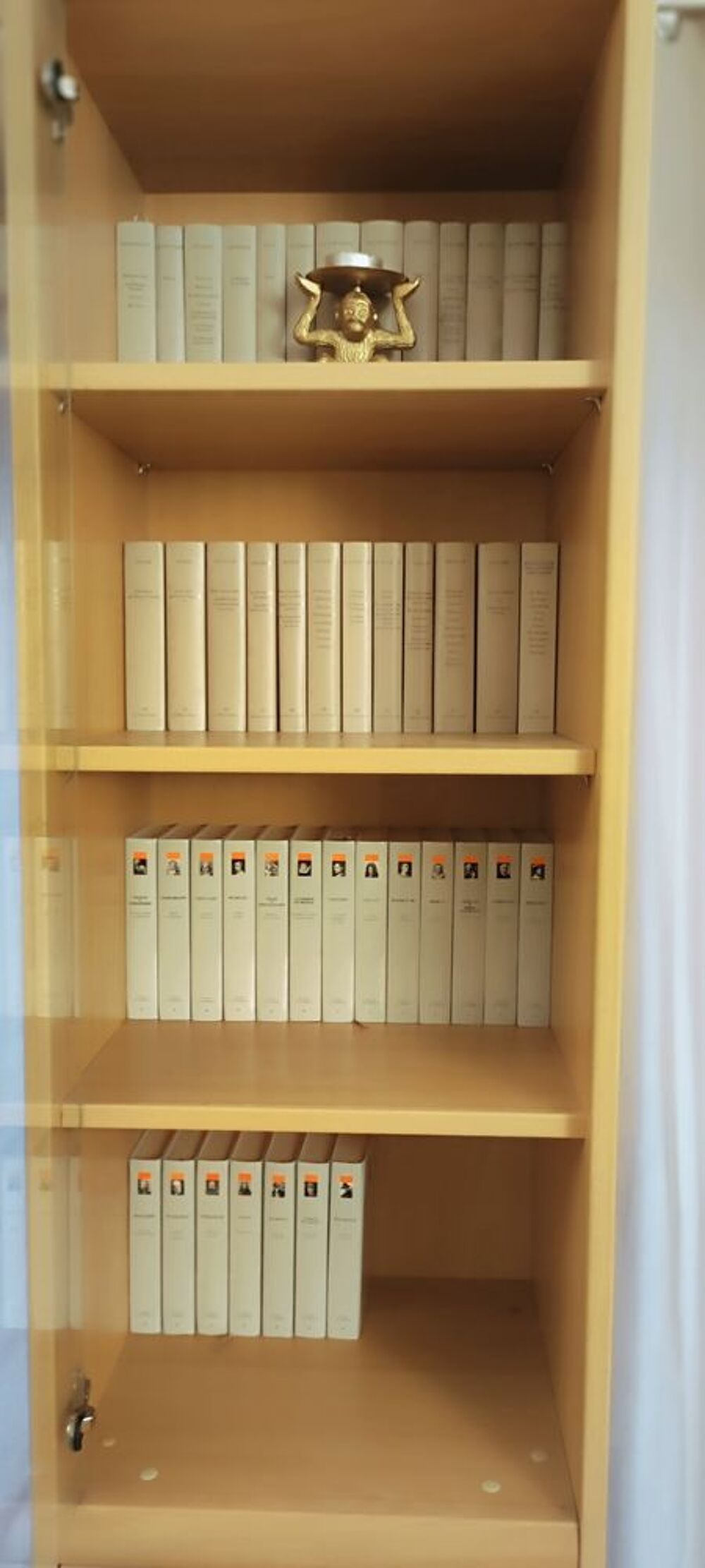 Biblioth&egrave;que meuble colonne vitr&eacute;e Meubles