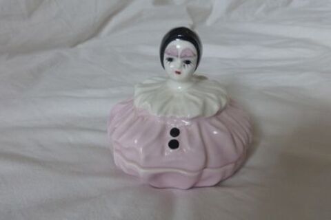 BONBONNIERE ROSE  pierrot  10 Doussard (74)