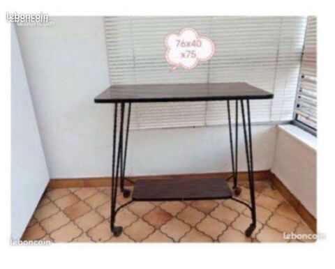 Table TV vintage  10 Saint-Genest-Lerpt (42)