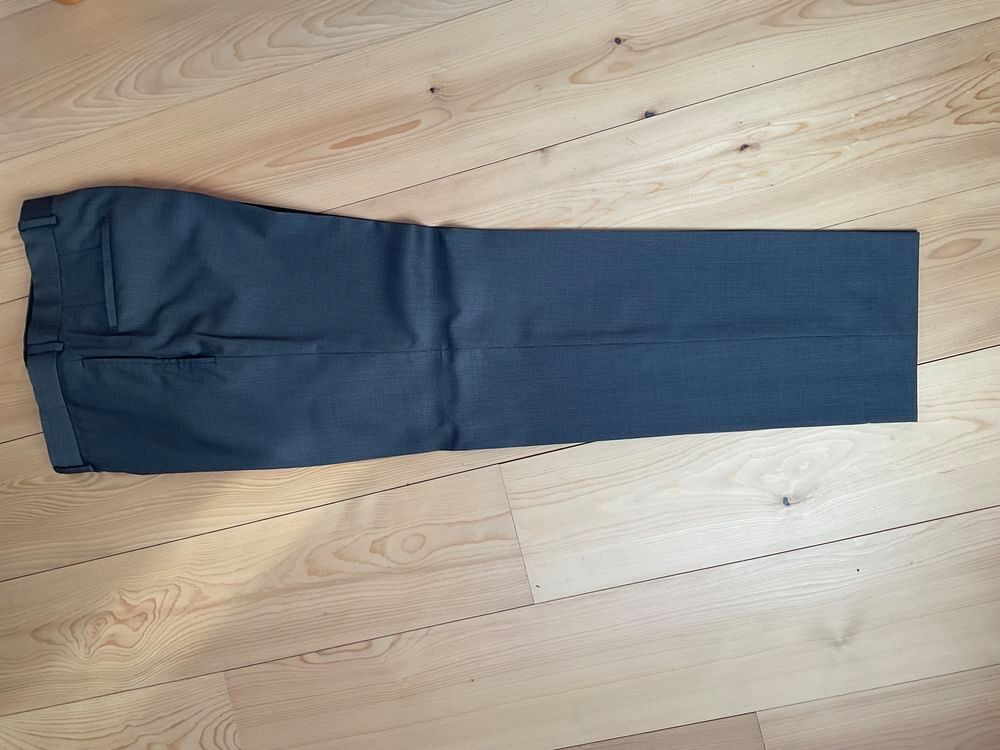 Costume Hugo Boss
Vêtements