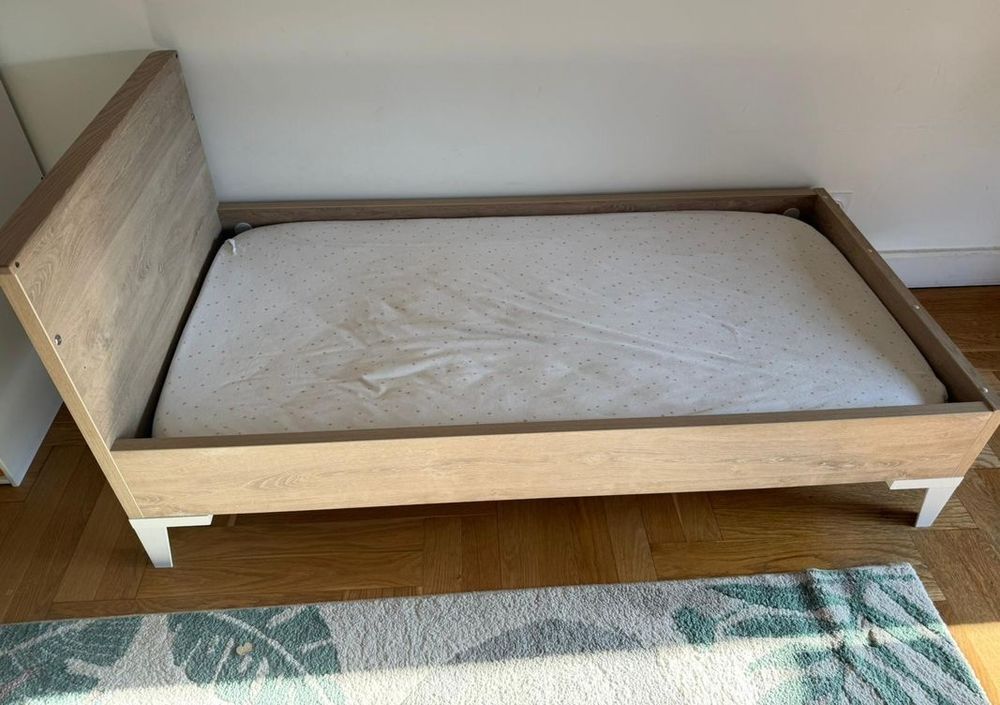 Lit b&eacute;b&eacute; barreau evolutif "Galipette" ch&ecirc;ne blond (70X140cm) Mobilier enfants