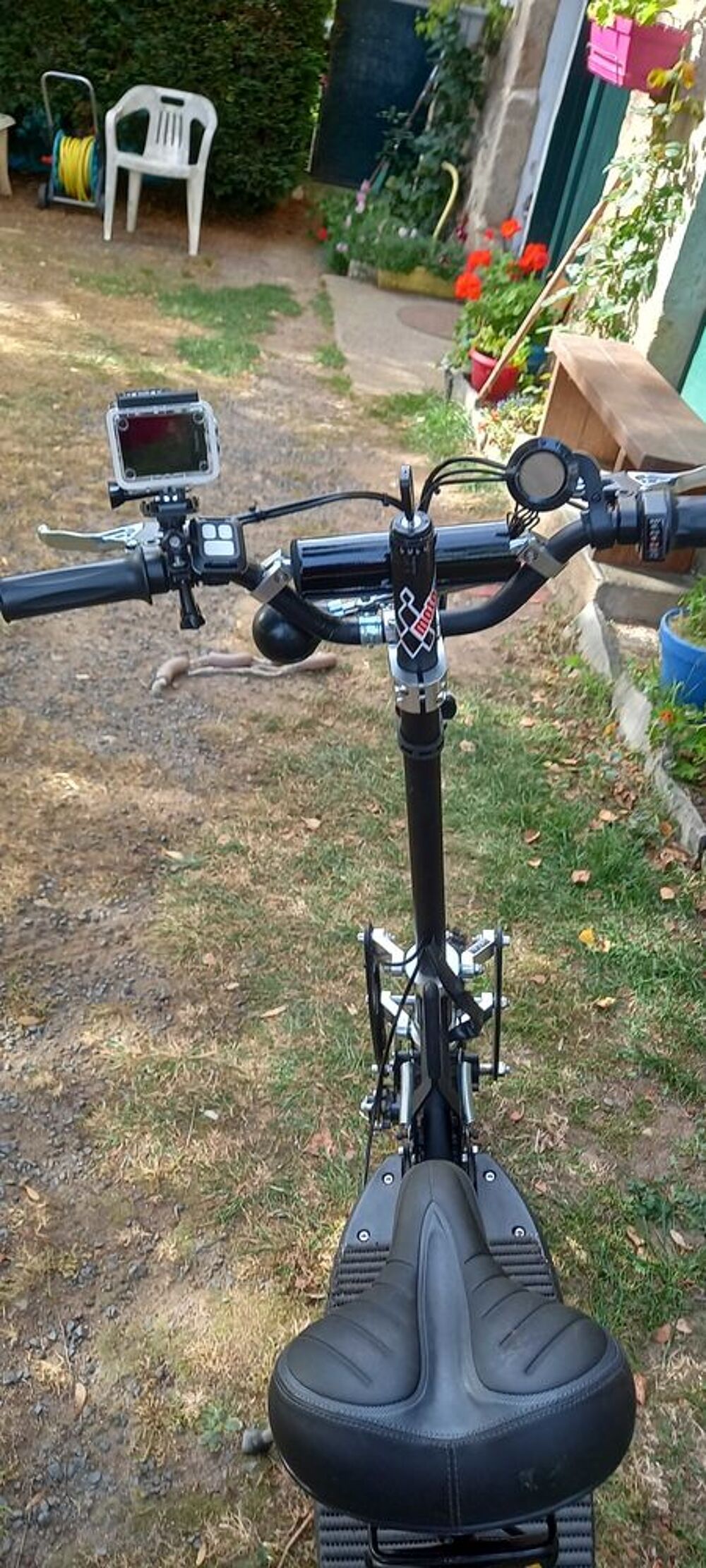 Trottinette &eacute;lectrique 1000 watts. Vélos
