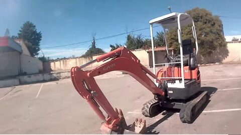 Mini pelle Kubota 1.7 tonnes de 2012 livrer avec 3 godets en 6500 31000 Toulouse