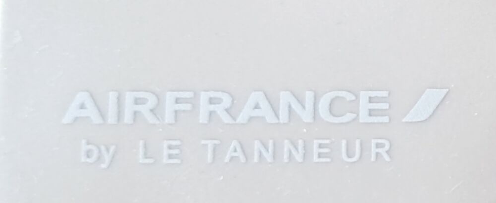 porte &eacute;tiquette valise de voyage air france by le tanneur Maroquinerie