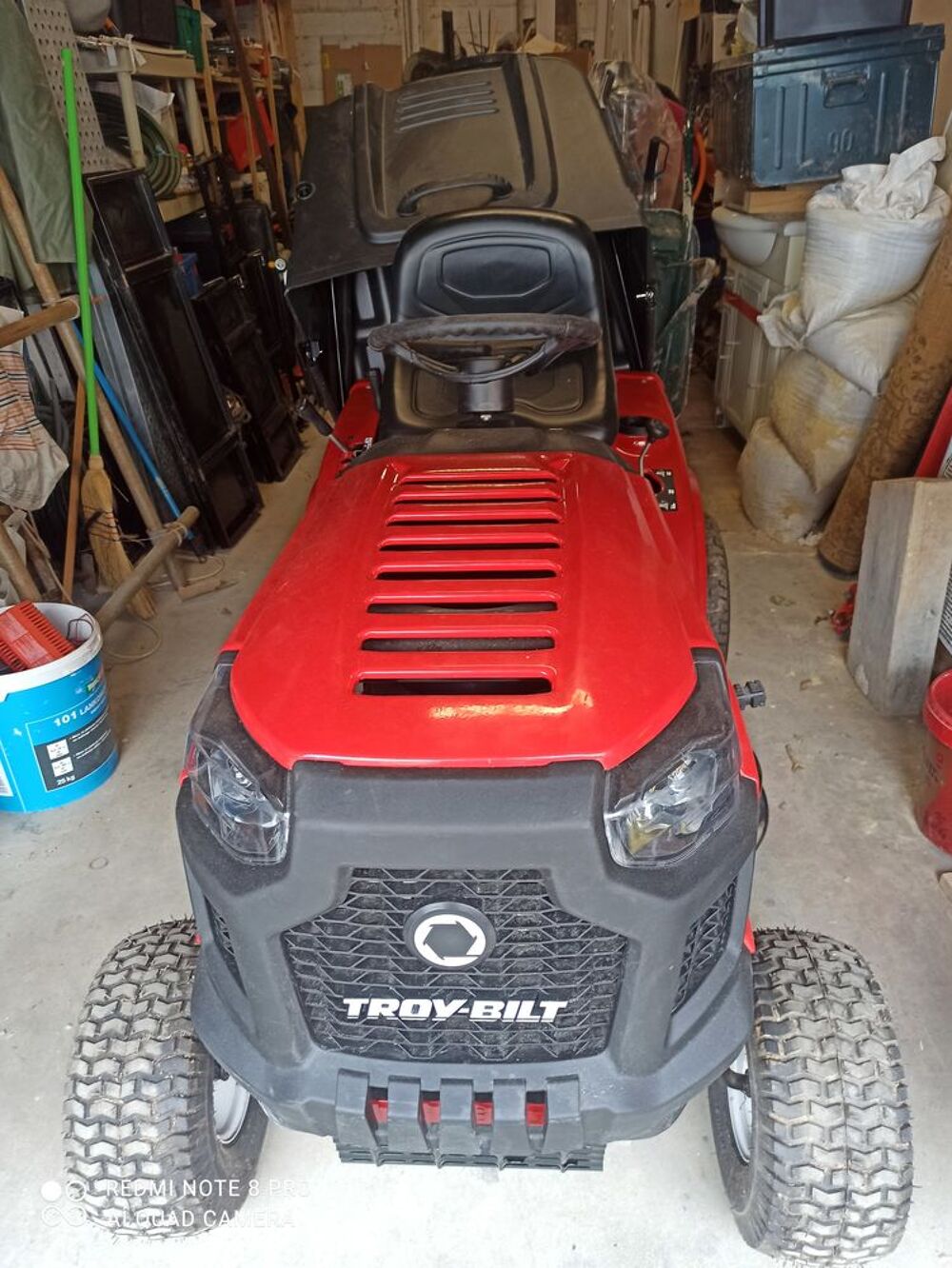 Tondeuse auto port&eacute;e Jardin