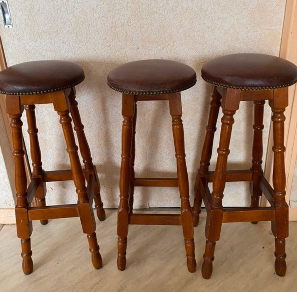 3 tabourets de bar vintage en bois ancien Meubles