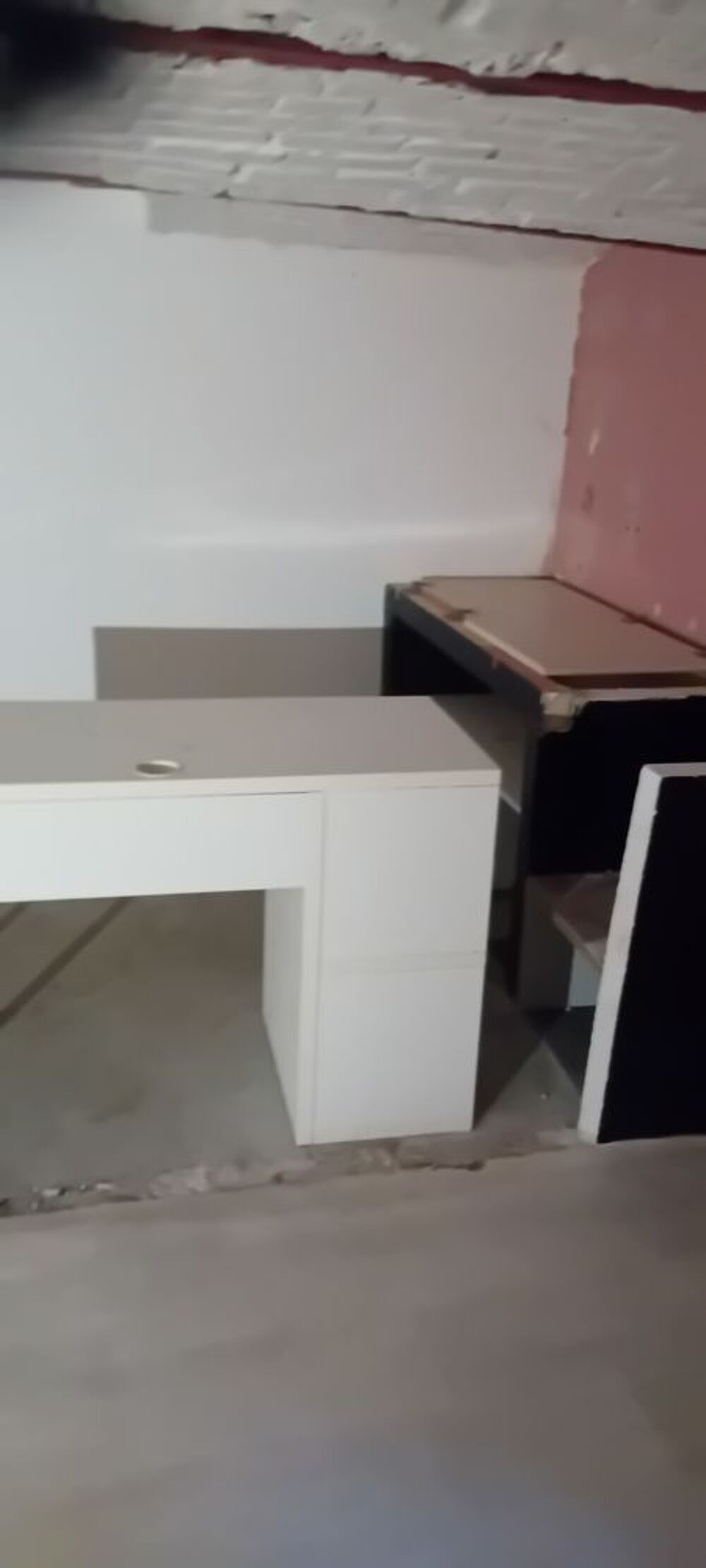 Location Remise/Grange 1 PIECE DE 30 M2 SAINE ET SECHE POUR STOCKAGE LOISIRS BUREAU Lille