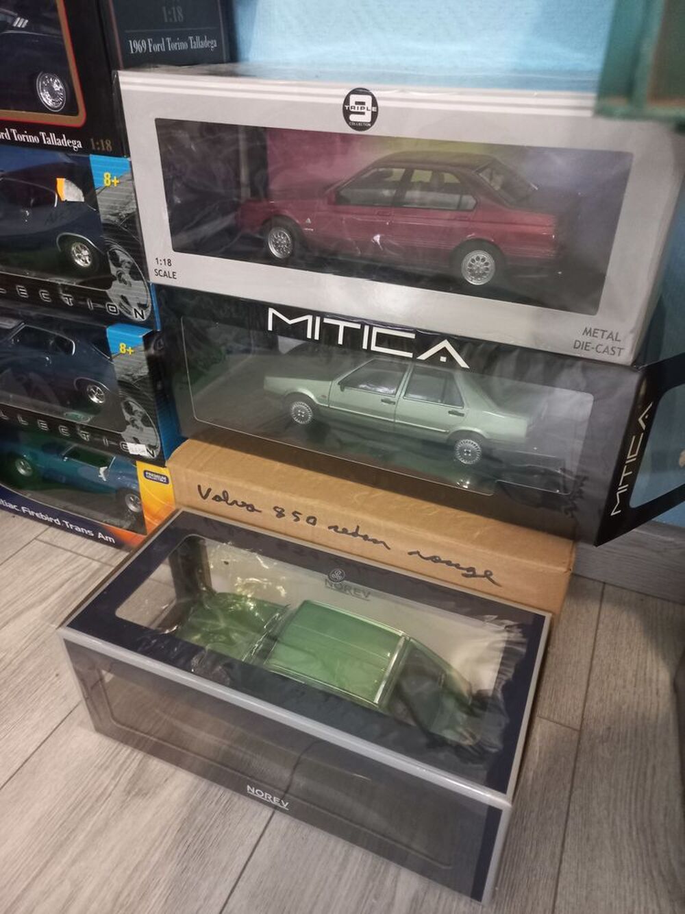 Voitures de collection miniatures &eacute;chelle 1/18&egrave;me 