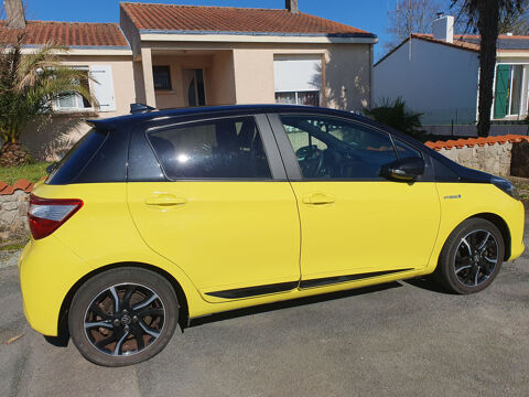Toyota Yaris Hybride 100h Collection 2018 occasion Dompierre-sur-Yon 85170