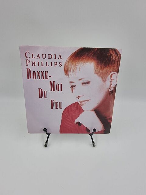 Vinyle 45 tours Claudia Phillips : Donne-Moi du Feu  5 Vulbens (74)