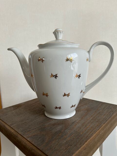 Cafeti�re, porcelaine blanche avec motifs dor�s 15 Blies-Guersviller (57)