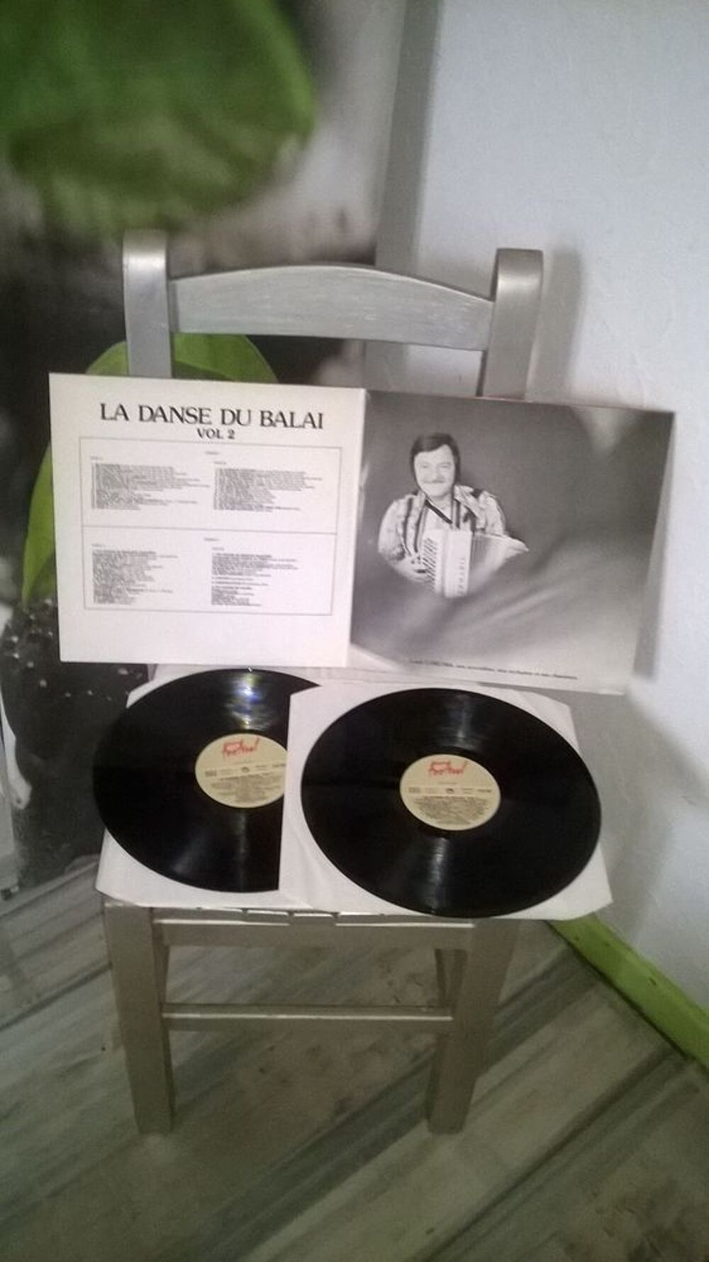 Vinyle Louis Corchia Et Son Orchestre
La Danse Du Balai Vol CD et vinyles