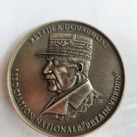 médaille  commémorative : PETAIN à DOUAUMONT 140 Roclincourt (62)