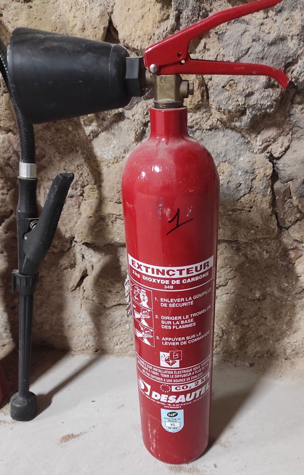 Extincteur CO2 2 kg Bricolage