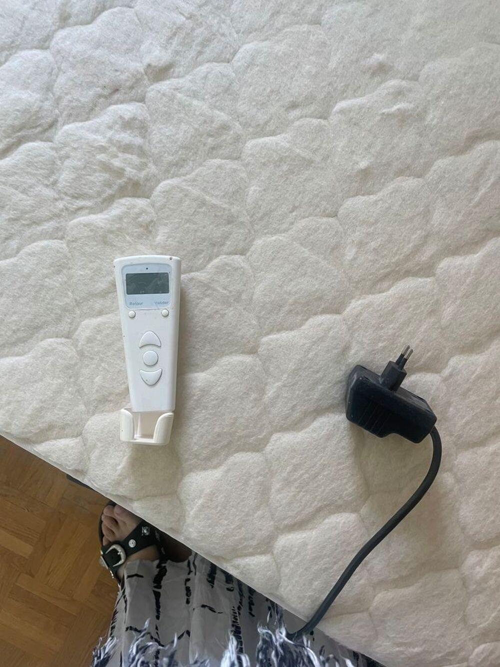 Lit &eacute;lectrique 1 personne Meubles