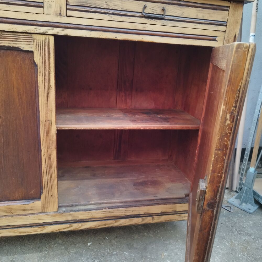 Buffet parisien Meubles