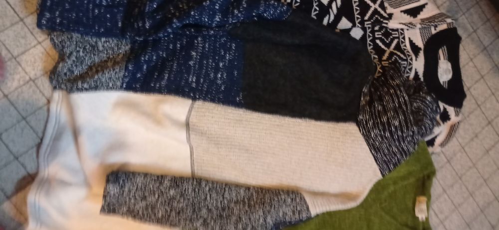 lot de trois pulls pour femme Vêtements