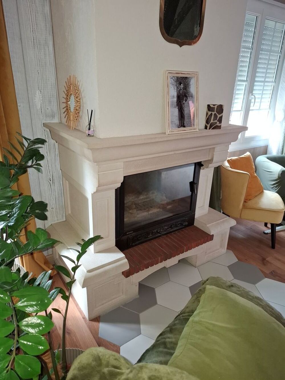 Chemin&eacute;e avec insert Bricolage