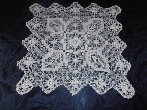 Napperon 70 (79) 10 Tours (37)