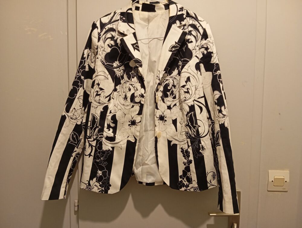 Veste ( noir/blanc) Vêtements