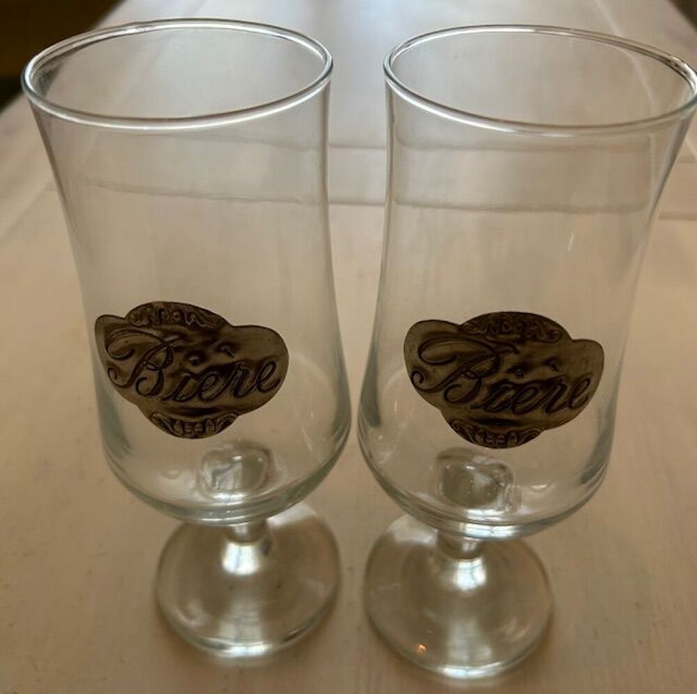 2 CHOPES a bi&egrave;re '' ETAIN " ( jamais servies ) Cuisine