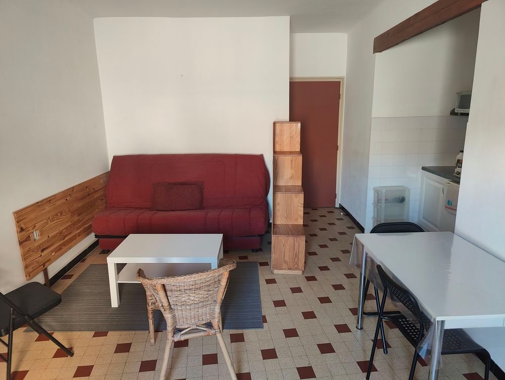 Location Appartement Studio avec balcon, Avignon centre Avignon