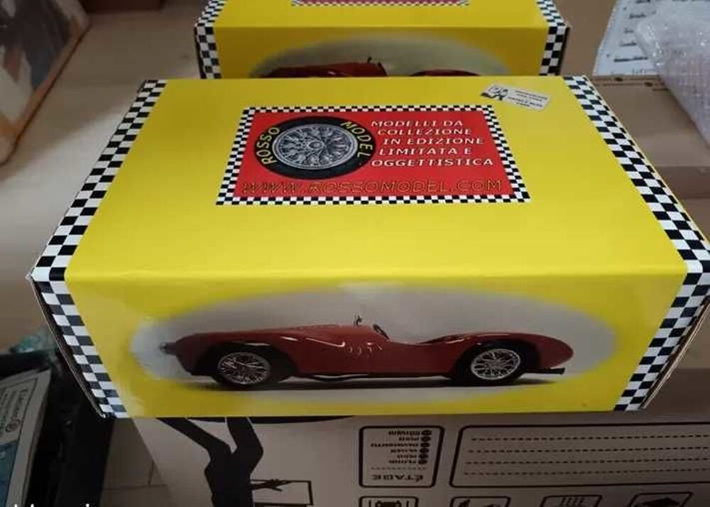 Ferrari 330 P2 Rosso Model 1/18 