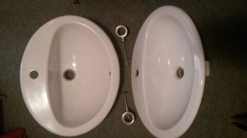 2 vasques salle de bain 10 Vert-Saint-Denis (77)