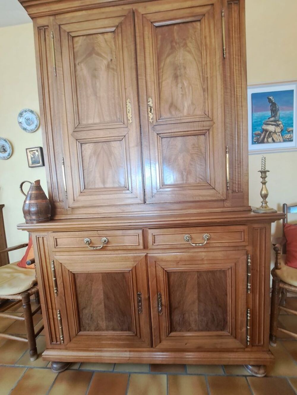 Magnifique buffet alsacien 2 corps, noyer massif fait main Meubles