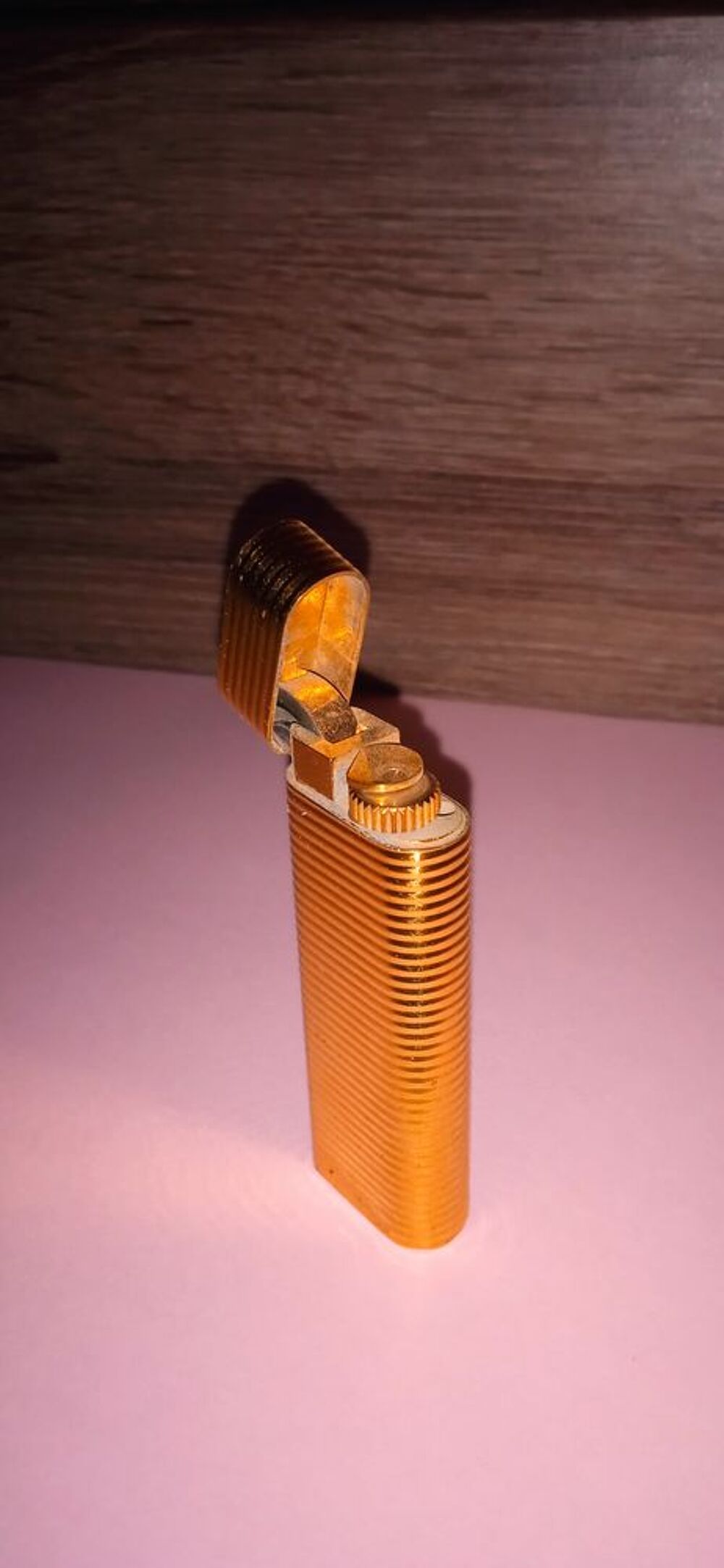 Briquet quartier plaqu&eacute; or Bijoux et montres