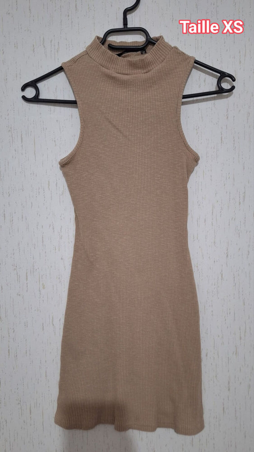 Diff&eacute;rents robes Vêtements