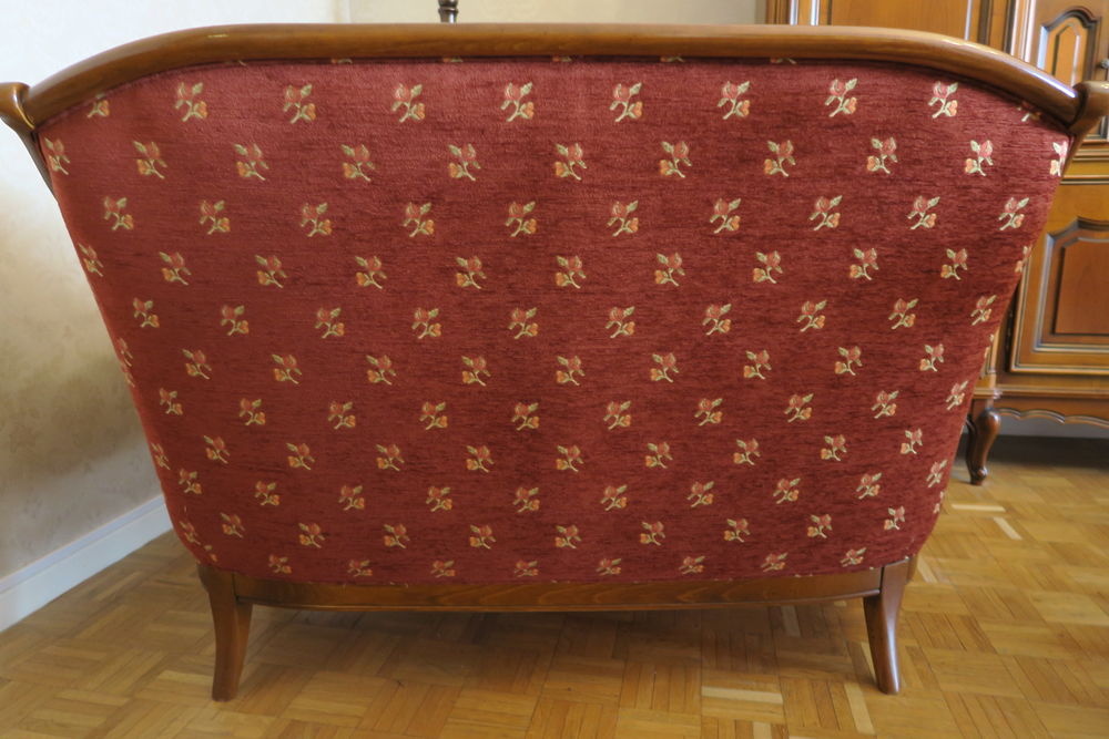Canap&eacute; 2 places avec 1 pouf Meubles