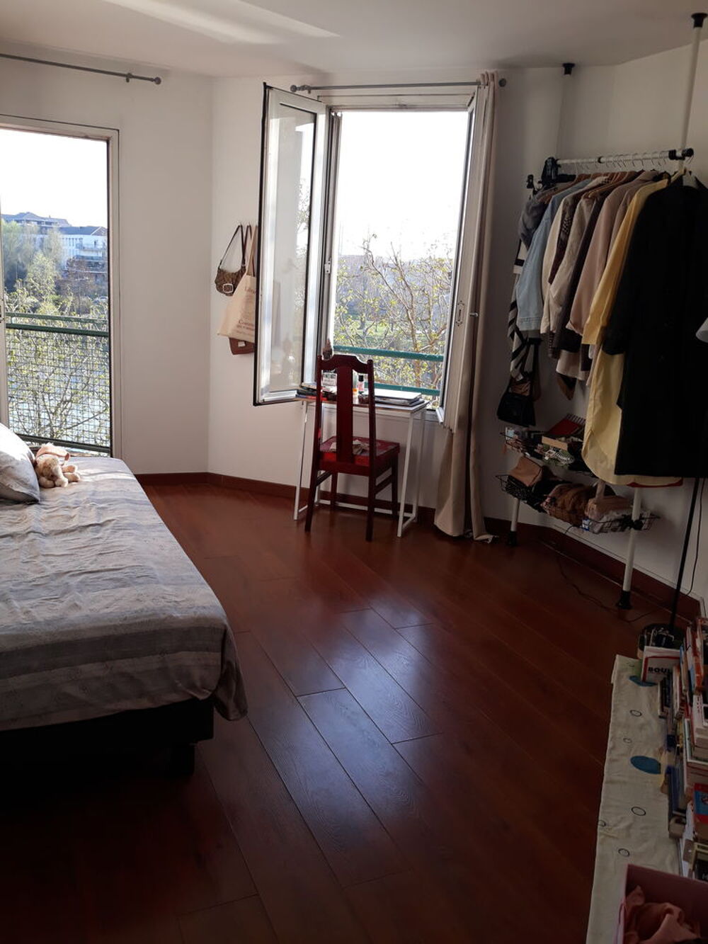 Vente Appartement 3P AU BORD DU LAC Proche Commerces. Métro Ligne 8 Créteil