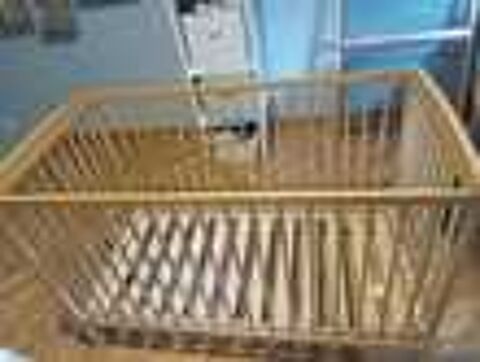 Lit bois pour b&eacute;b&eacute; et matelas Mobilier enfants