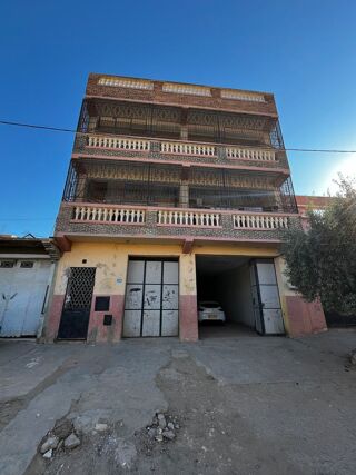  Maison  vendre 12 pices 500 m Sig, algrie