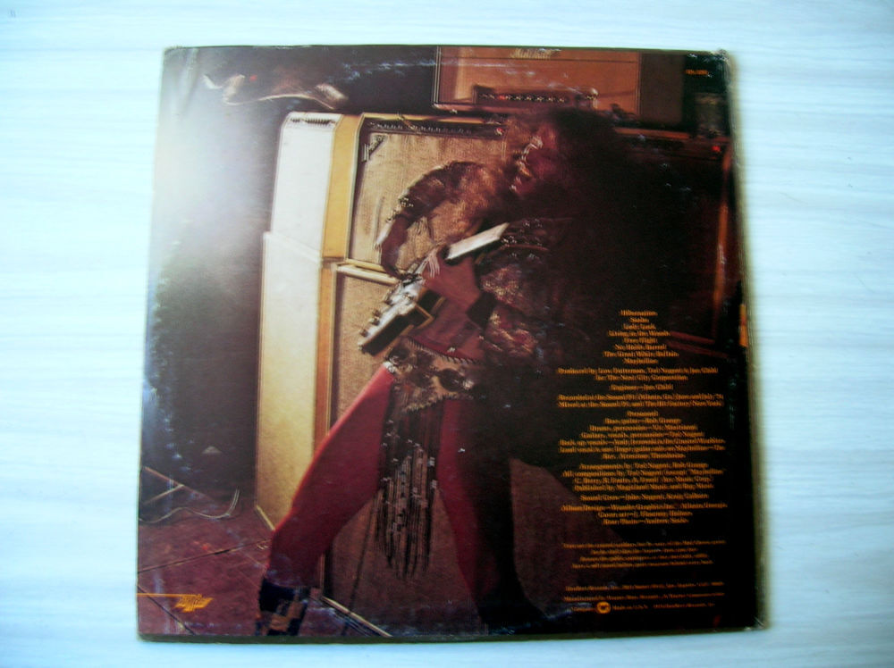 33 TOURS THE AMBOY DUKES &amp; TED NUGENT Tooth, Fang &amp; Claw CD et vinyles