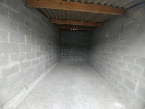  Parking / Garage  louer 15 m