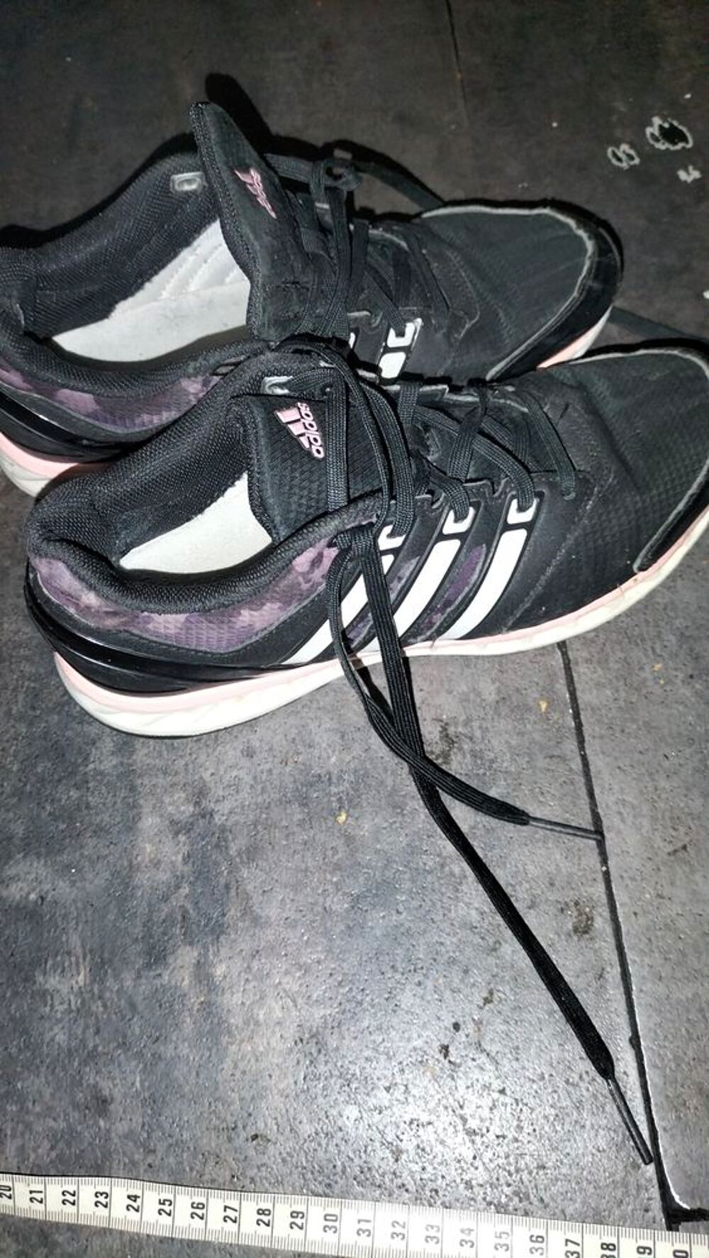 Basket adidas run Strong pointure 38 2/3 excellent &eacute;tat Chaussures