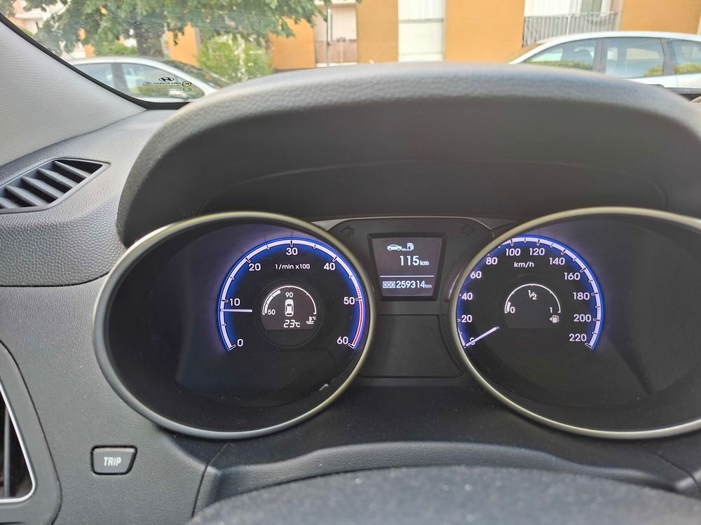 iX35 ix35 1.7 CRDi 115 2WD Blue Drive Go! 2012 occasion 33400 Talence
