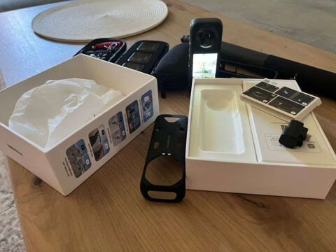 Insta360 X4 avec de nombreux accessoires 350 Banyuls-sur-Mer (66)